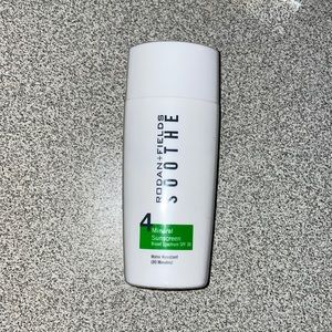 Rodan + Fields soothe mineral sunscreen